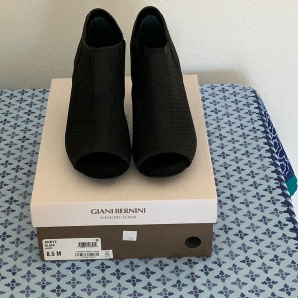 Giani Bernini women boots